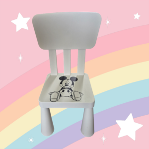 chaise en plastique mickey